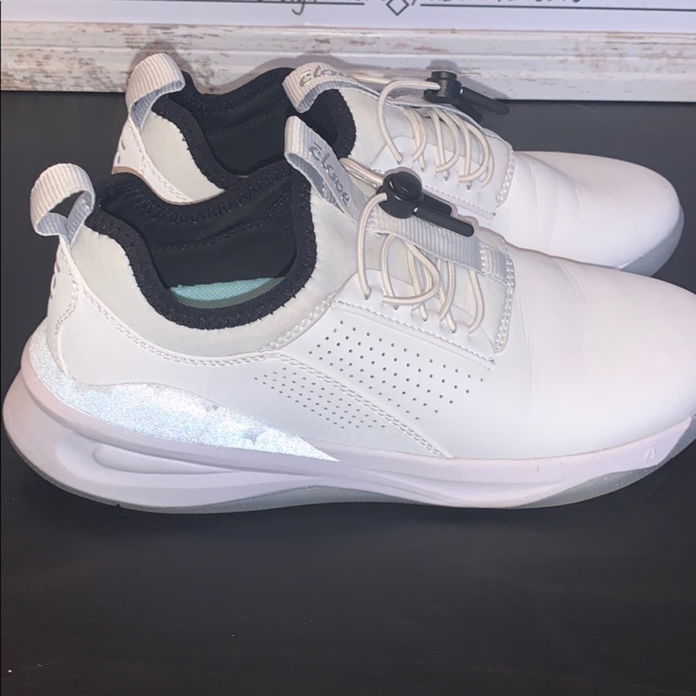 Women’s Clove Nursing Shoes - Picture 5 of 5